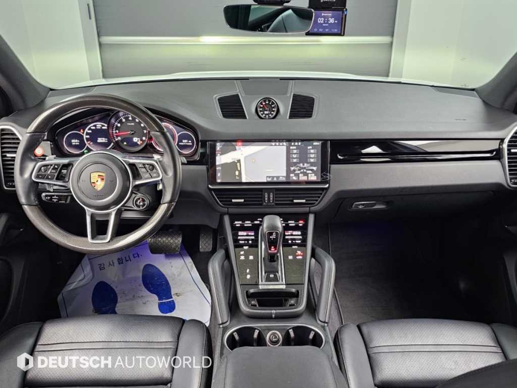 Porsche Cayenne — photo 07