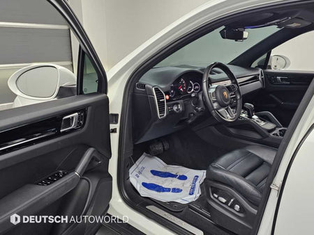 Porsche Cayenne — photo 11