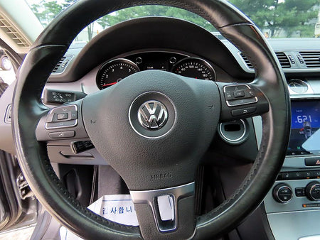 Volkswagen CC — photo 08