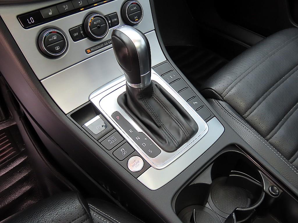 Volkswagen CC — photo 10
