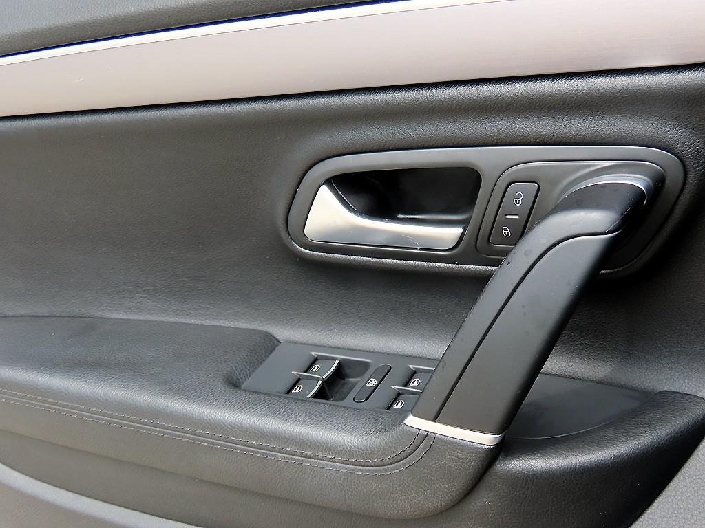 Volkswagen CC — photo 11