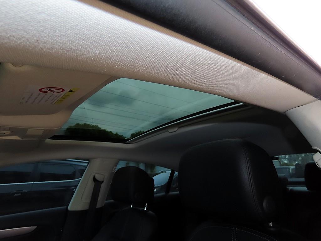 Volkswagen CC — photo 17