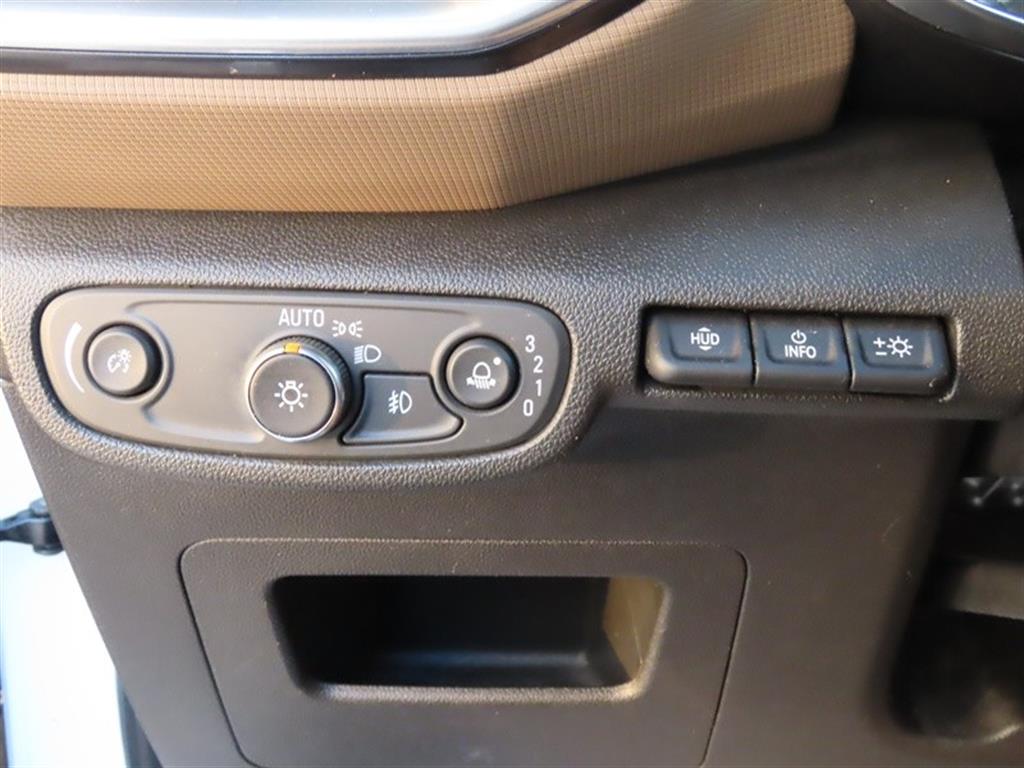 CHEVROLET Trailblazer — photo 11