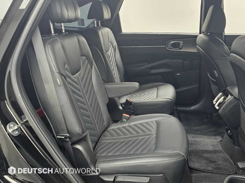 Kia Sorento — photo 12
