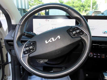 Kia EV6 — photo 08