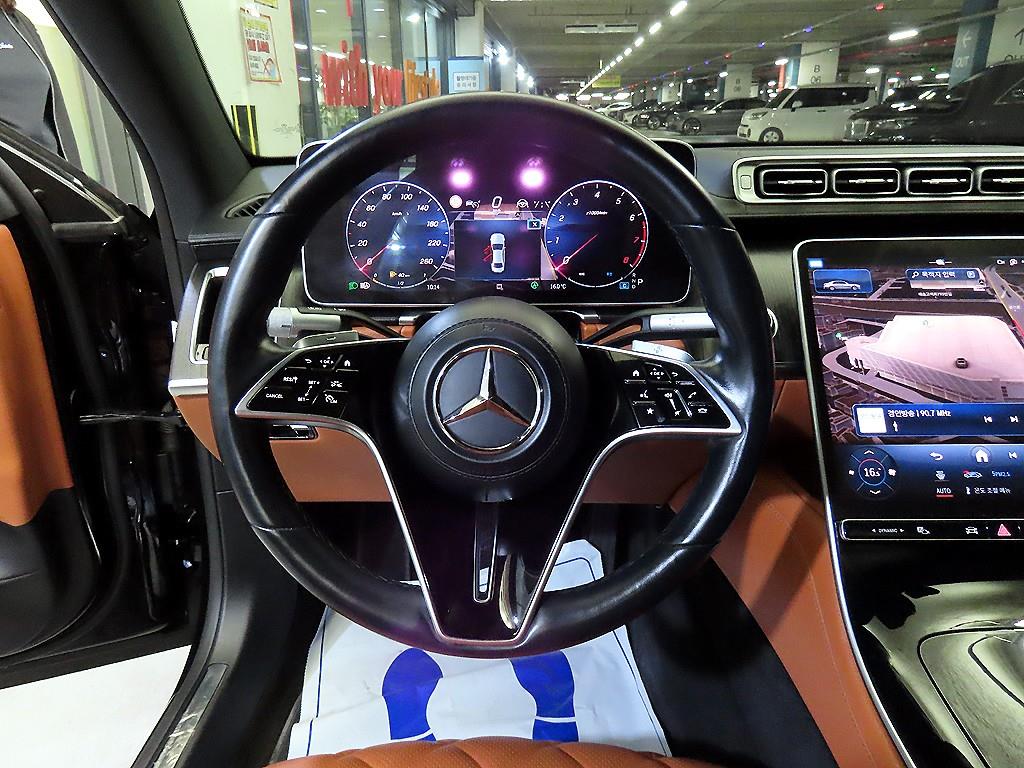 Mercedes-Benz S-Class — photo 08