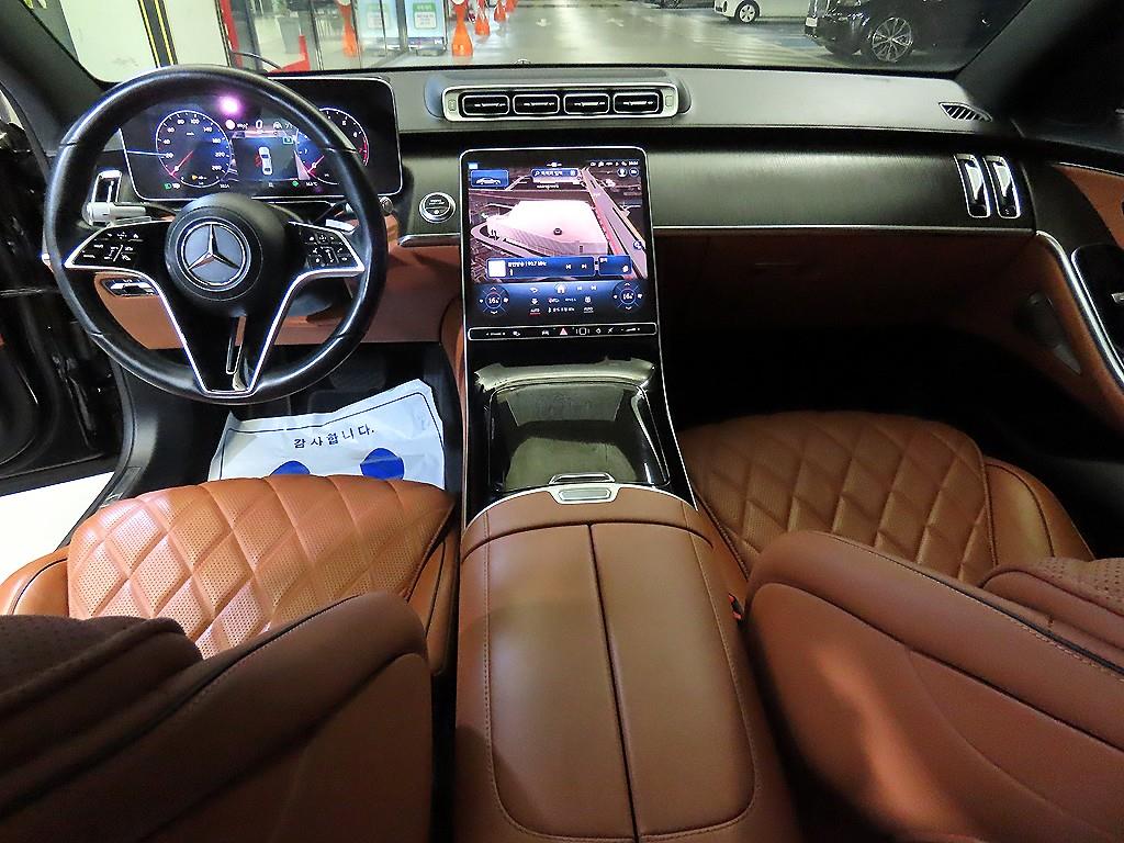 Mercedes-Benz S-Class — photo 10