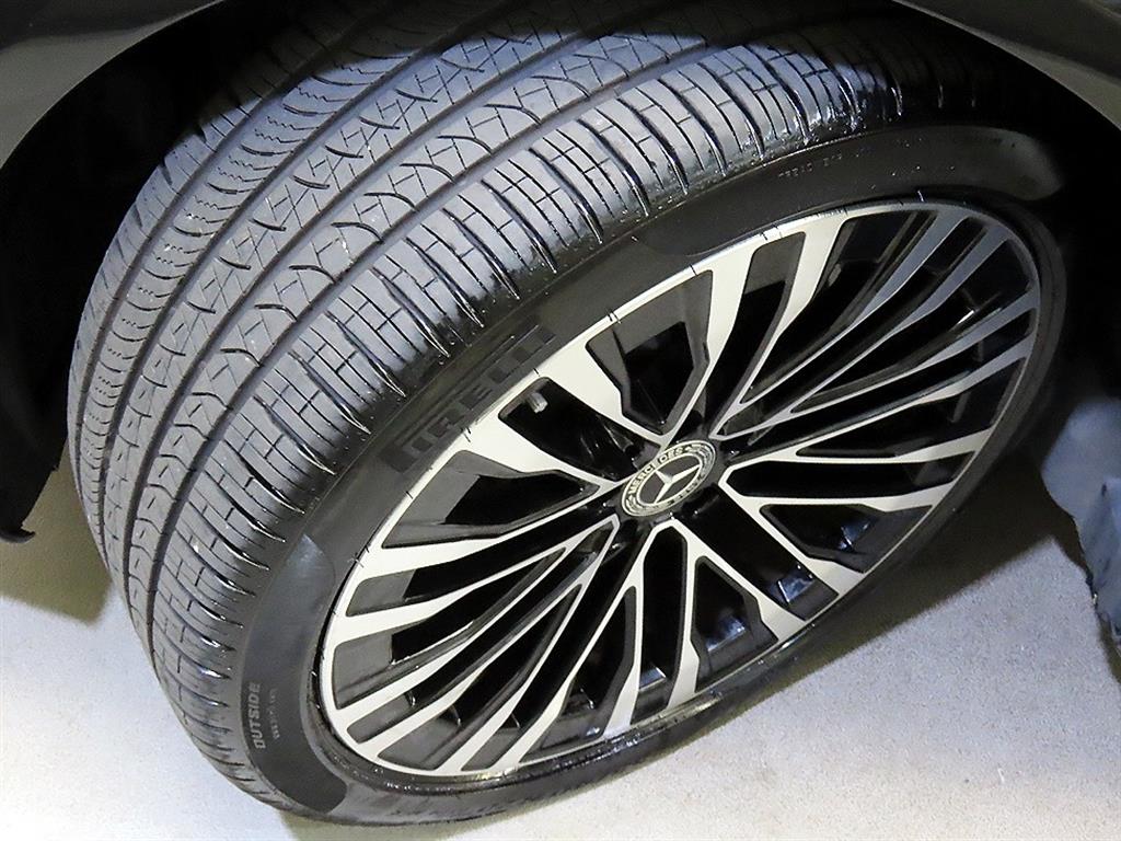 Mercedes-Benz S-Class — photo 20