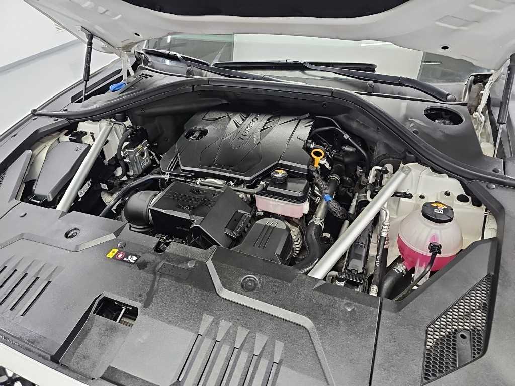 Genesis GV70 — photo 06