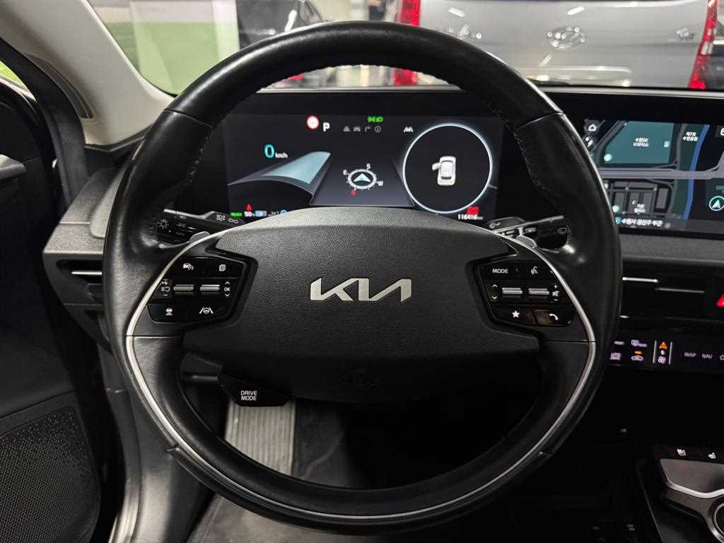 Kia EV6 — photo 10