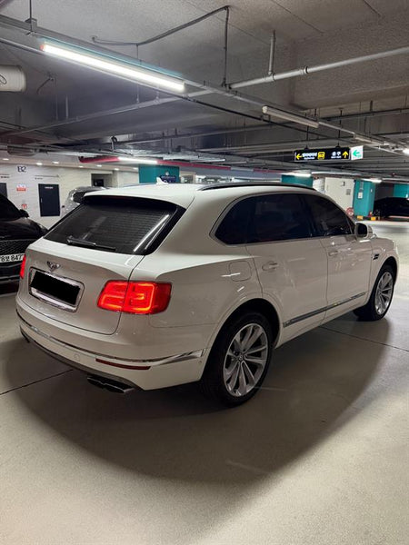 Bentley Bentayga — photo 06