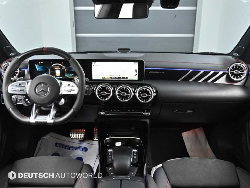 Mercedes-Benz CLA-Class — photo 07
