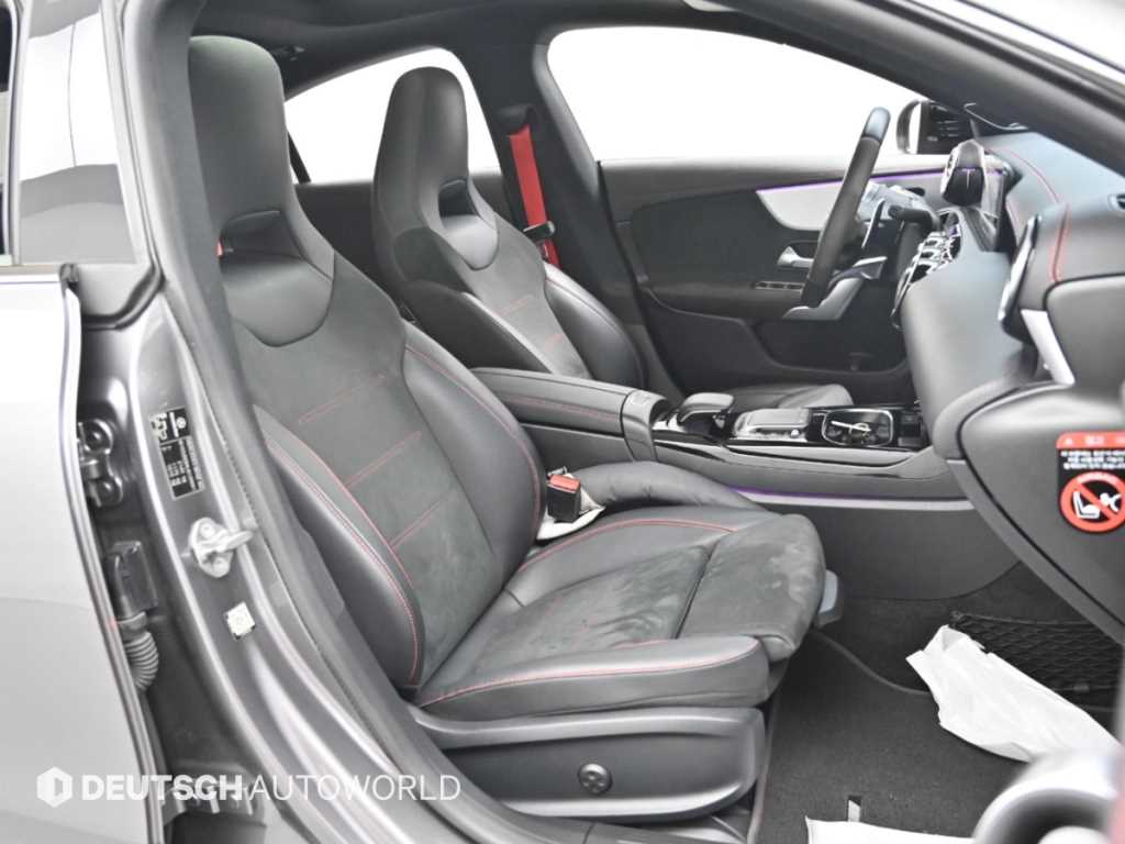 Mercedes-Benz CLA-Class — photo 10