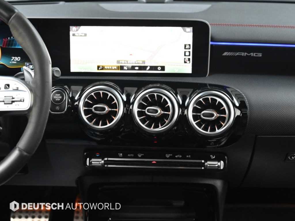 Mercedes-Benz CLA-Class — photo 14