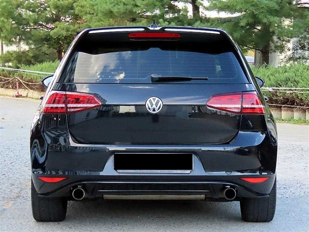 Volkswagen Golf — photo 04