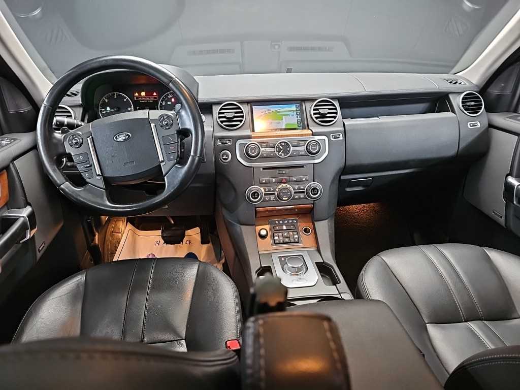 Land Rover Discovery — photo 07