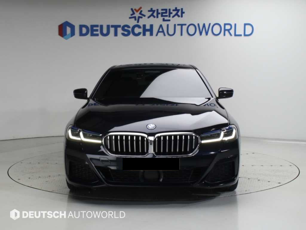 BMW 5-Series — photo 03