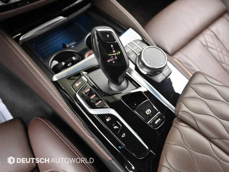 BMW 5-Series — photo 09