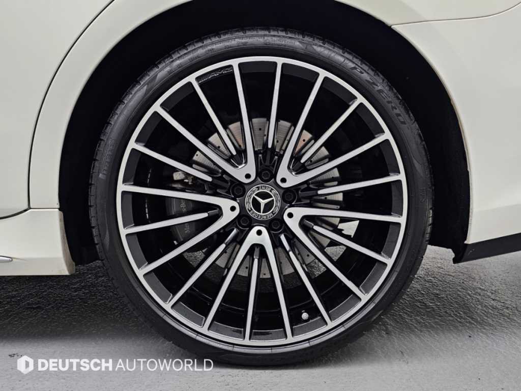 Mercedes-Benz S-Class — photo 05