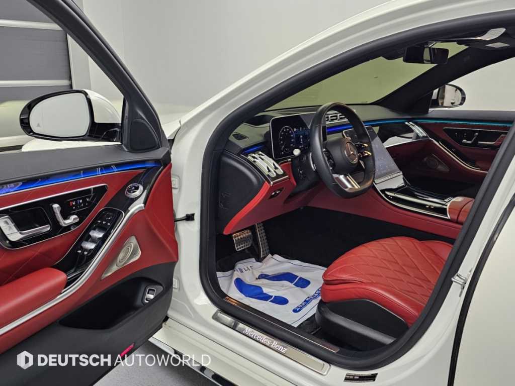 Mercedes-Benz S-Class — photo 11