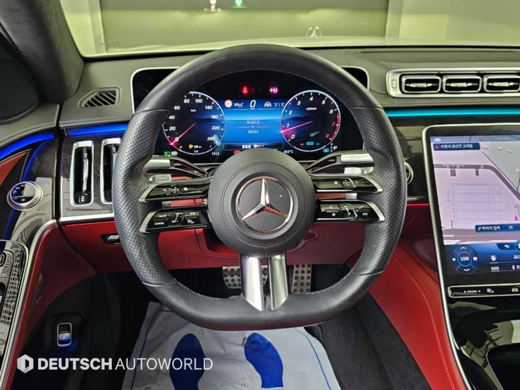 Mercedes-Benz S-Class — photo 13