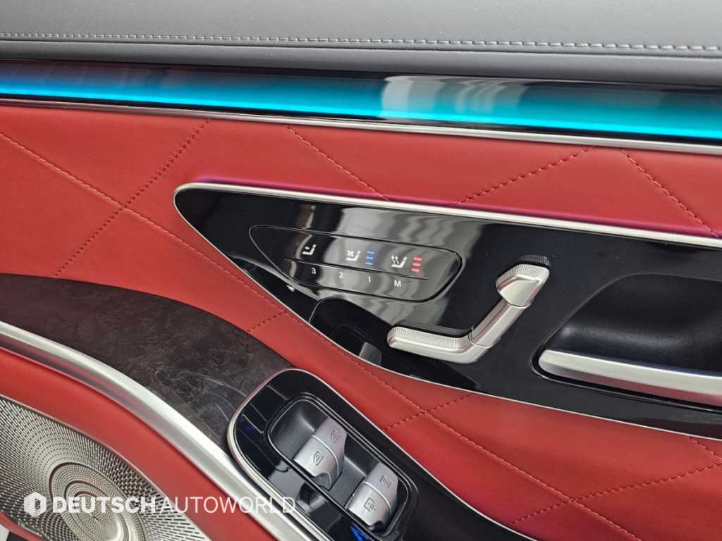 Mercedes-Benz S-Class — photo 16