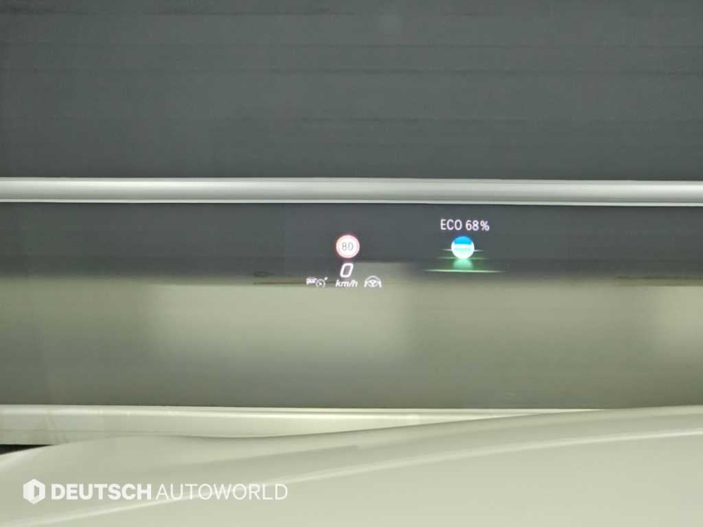 Mercedes-Benz S-Class — photo 17