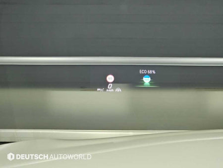 Mercedes-Benz S-Class — photo 17