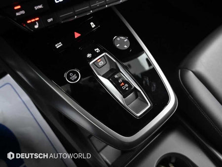 Audi Q4 e-tron — photo 09