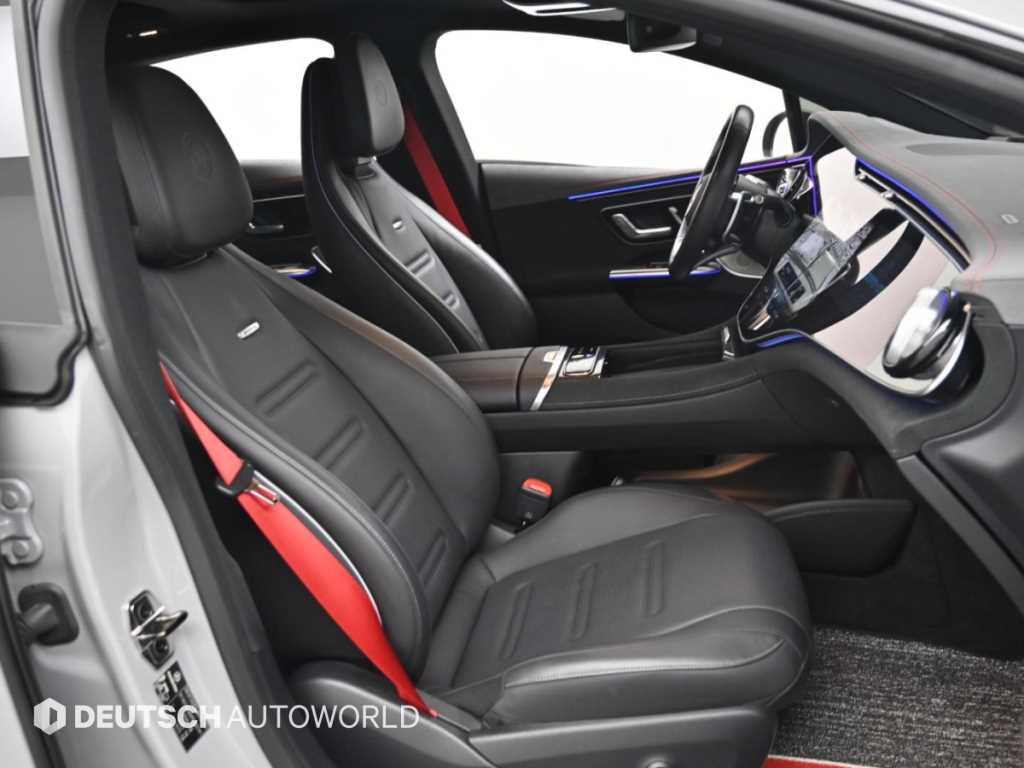 Mercedes-Benz EQE — photo 10