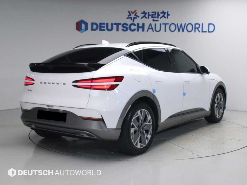 Genesis GV60 — photo 02