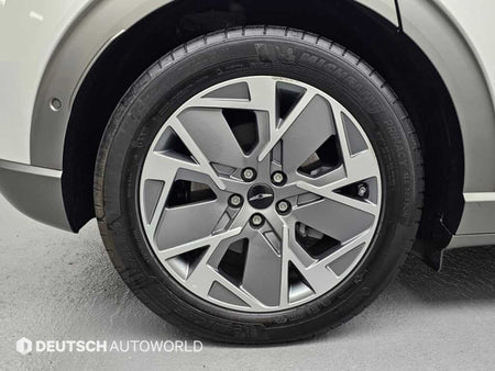 Genesis GV60 — photo 05