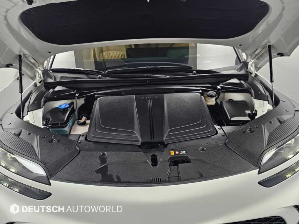 Genesis GV60 — photo 06