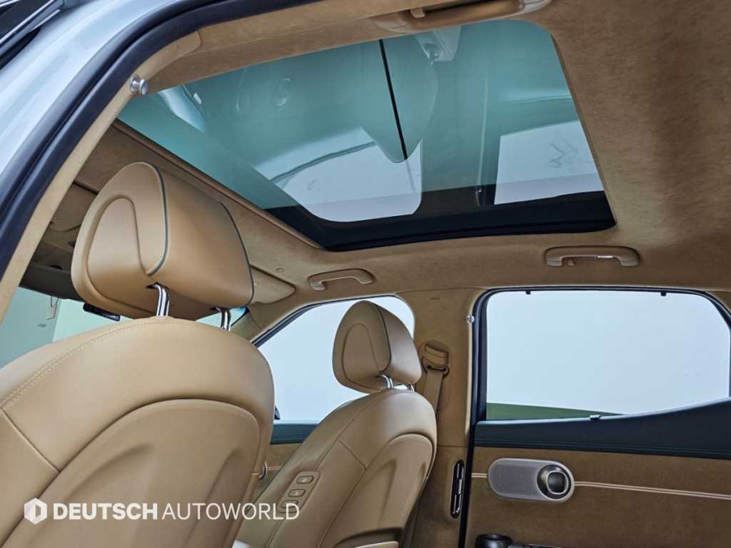 Genesis GV60 — photo 18
