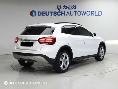 Mercedes-Benz GLA-Class — photo 02