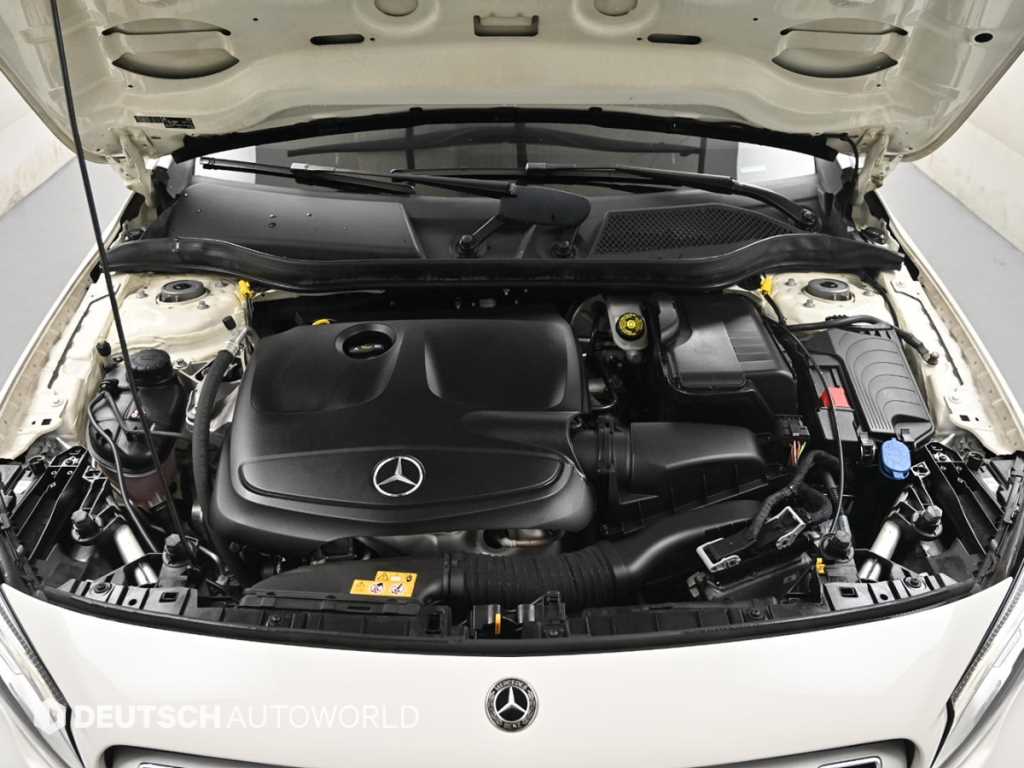 Mercedes-Benz GLA-Class — photo 06
