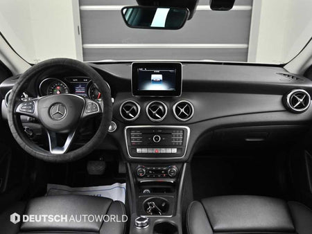 Mercedes-Benz GLA-Class — photo 07