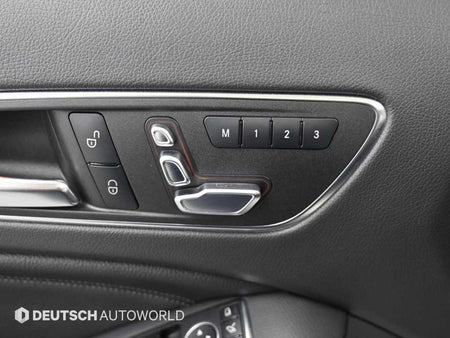Mercedes-Benz GLA-Class — photo 17