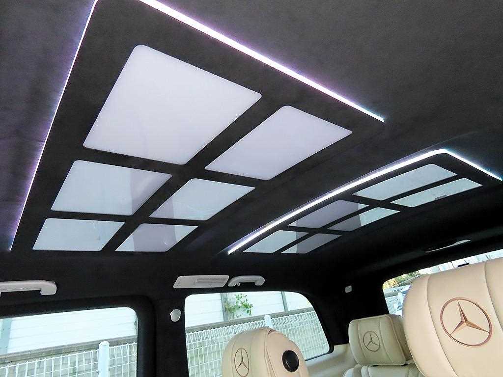 Mercedes-Benz V-Class — photo 10