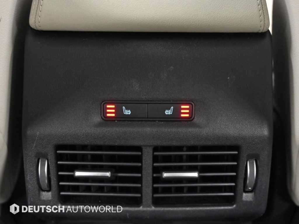 Jaguar E-PACE — photo 16
