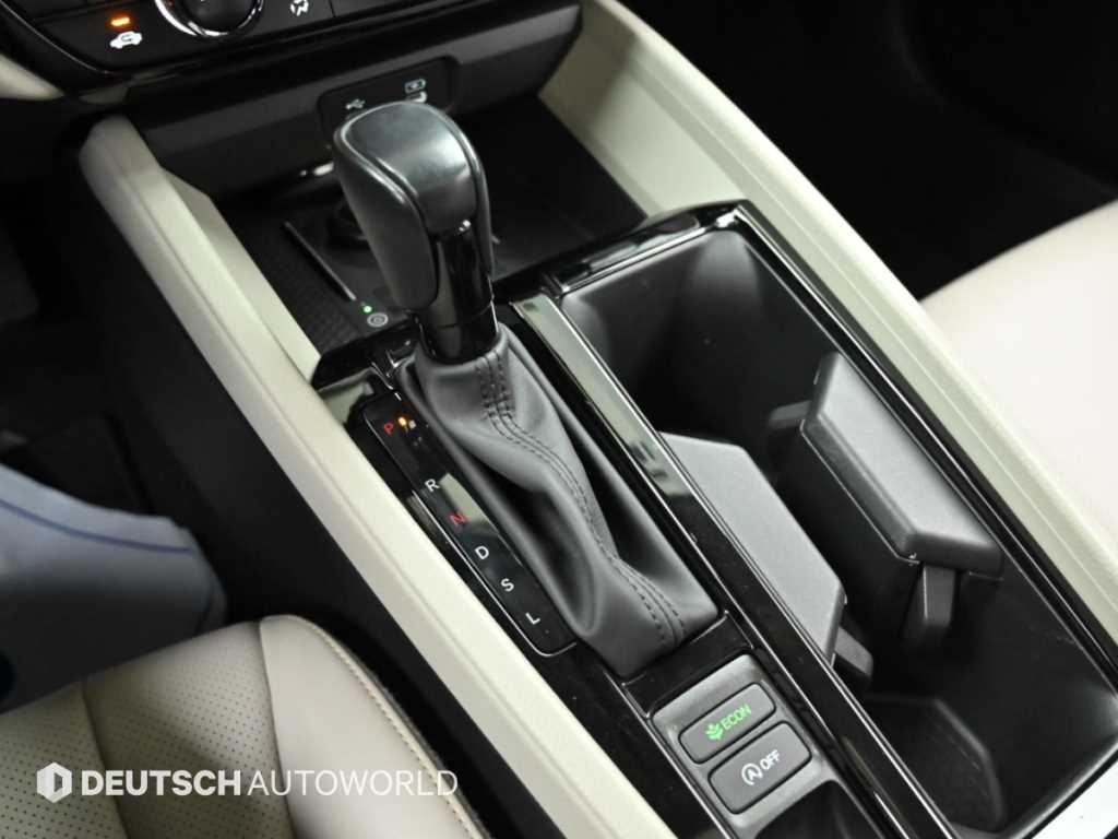 Honda Accord — photo 09