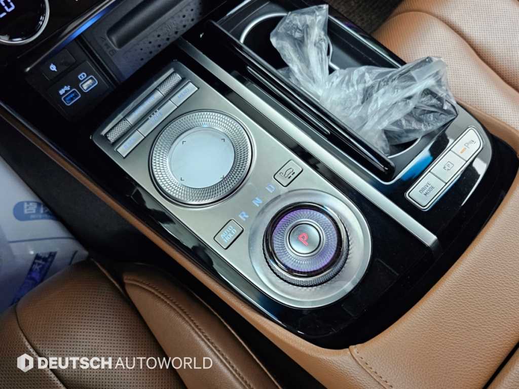 Genesis G80 — photo 09