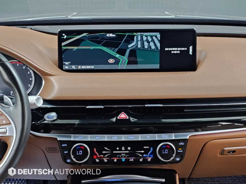 Genesis G80 — photo 14