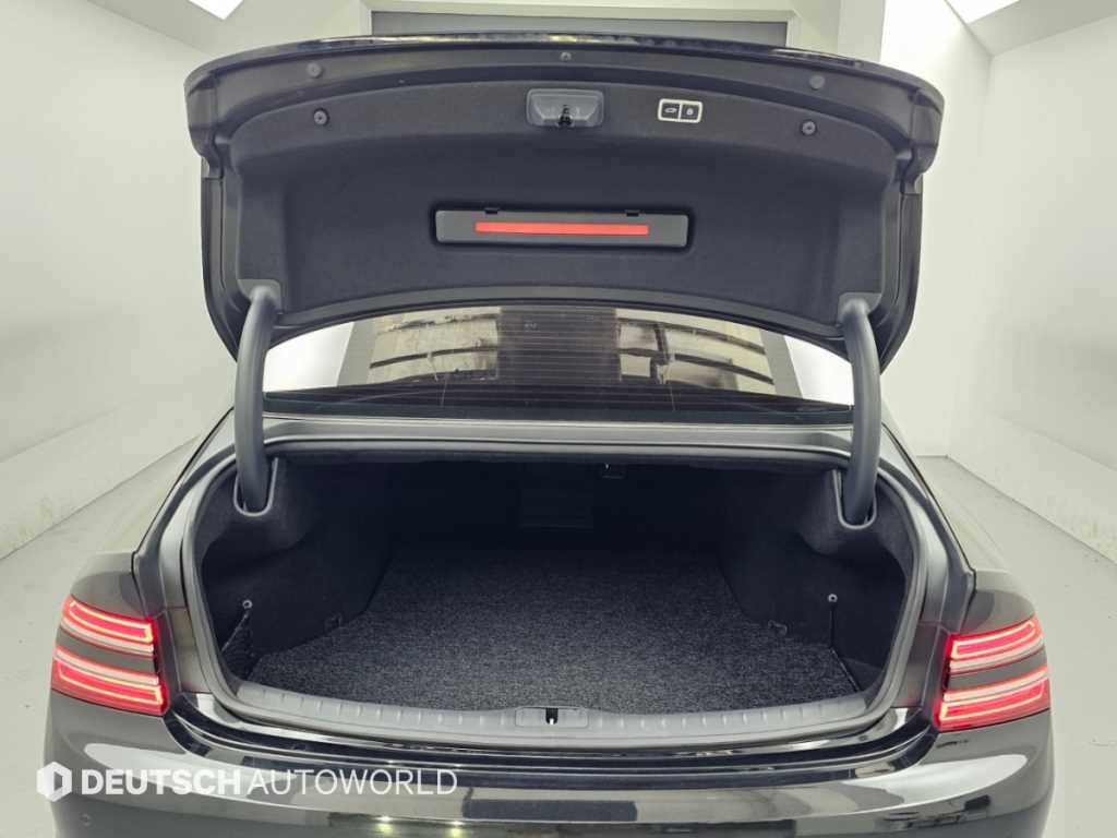 Genesis G80 — photo 19