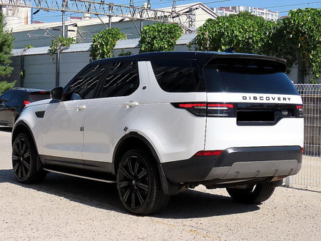 Land Rover Discovery — photo 03