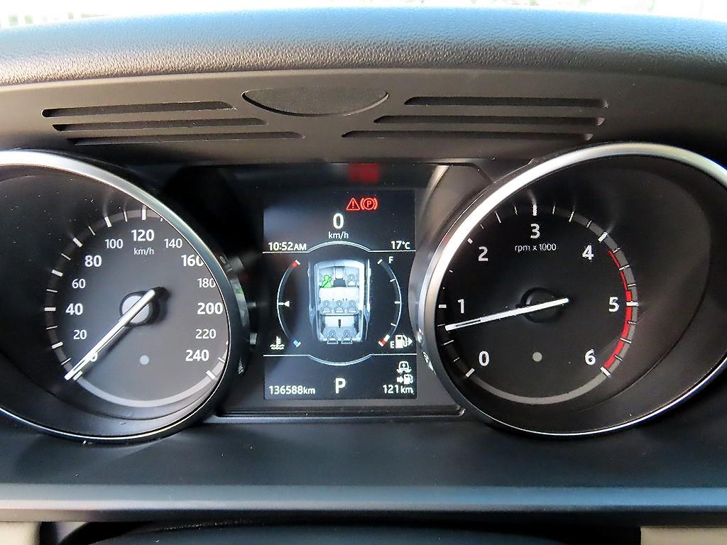 Land Rover Discovery — photo 09