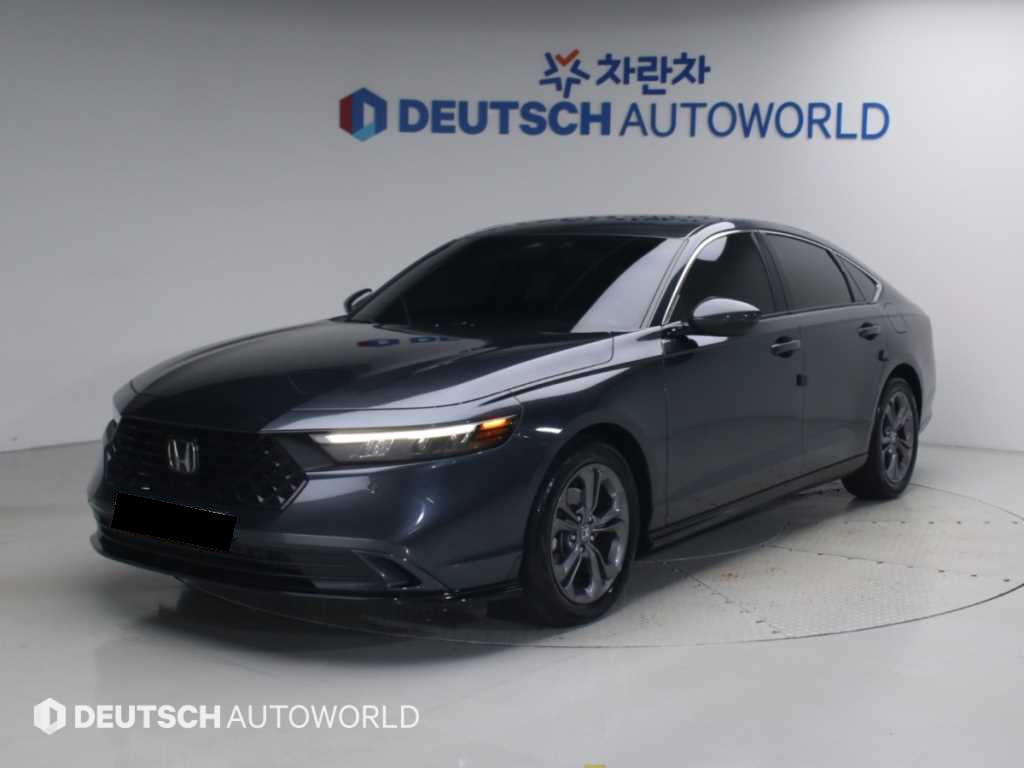 Honda Accord — photo 01