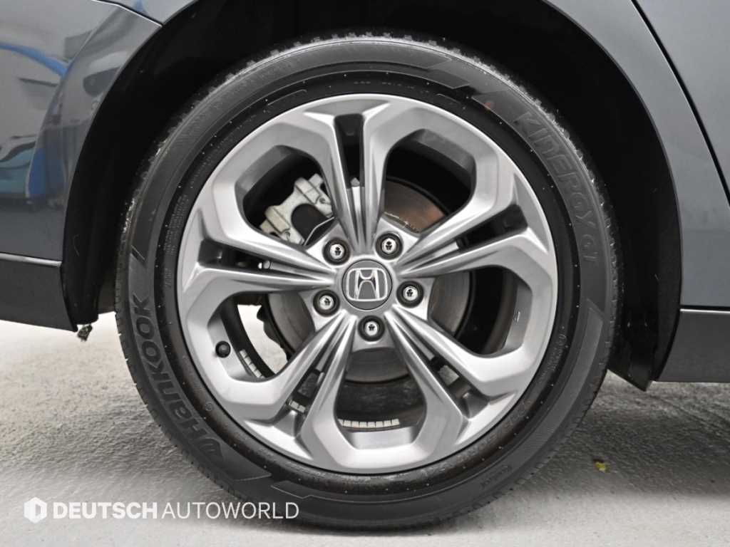 Honda Accord — photo 05