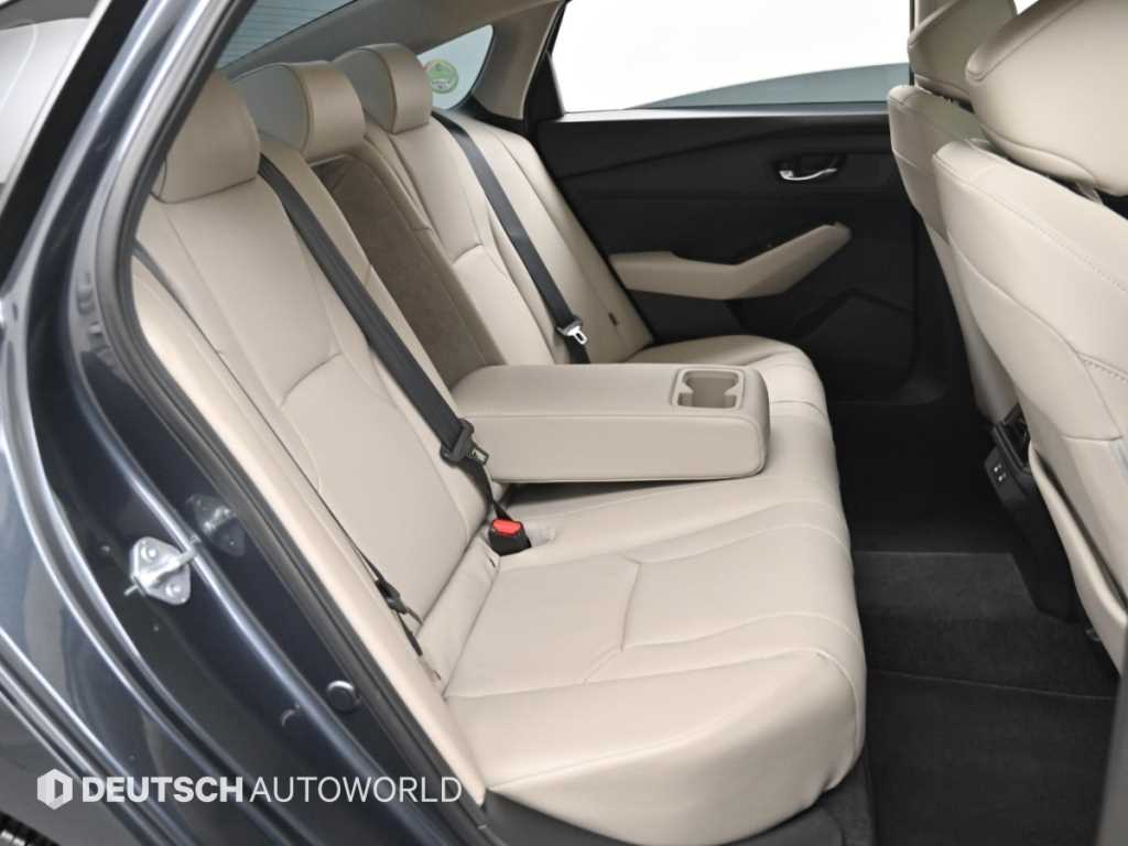 Honda Accord — photo 12