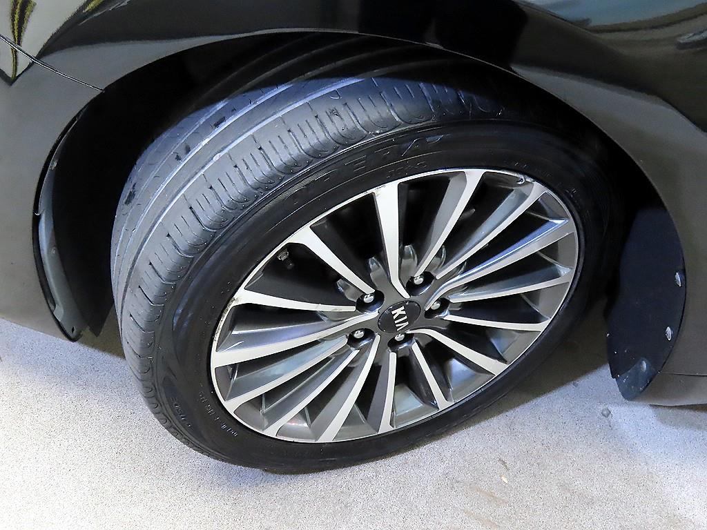 Kia K7 — photo 20